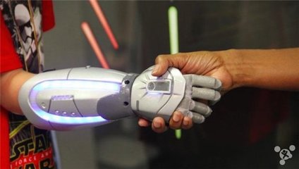 動漫夢想的延伸 國外開發(fā)者用3D打印技術(shù)打造炫酷動漫假肢，撫慰受傷心靈